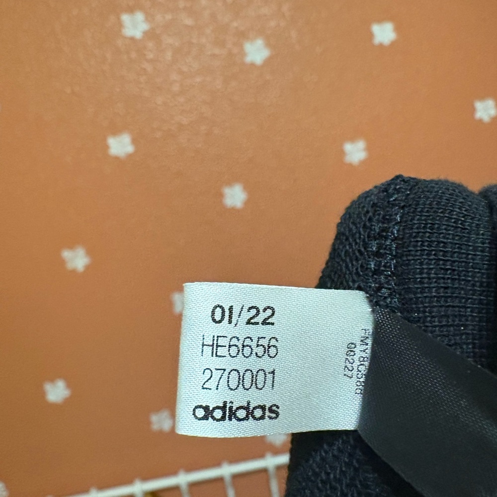🔥 Adidas Manchester United Black Sweatshirt - Picture 5 of 5